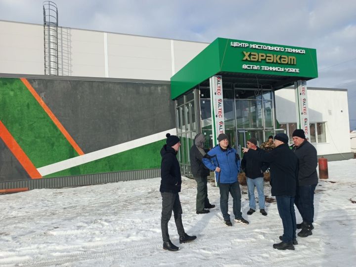 Глава Агрызского района Ленар Нургаянов провел еженедельный объезд объектов капитального ремонта и строительства