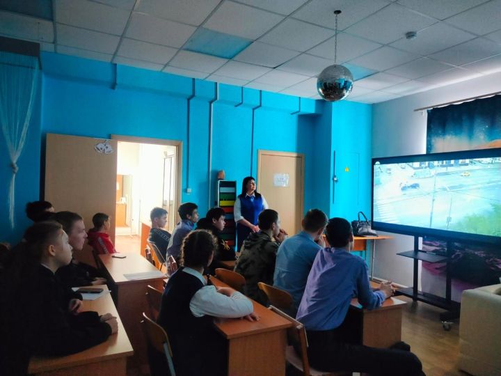 «Безопасность на дорогах – наш общий приоритет»: в школе-интернат говорили о ПДД