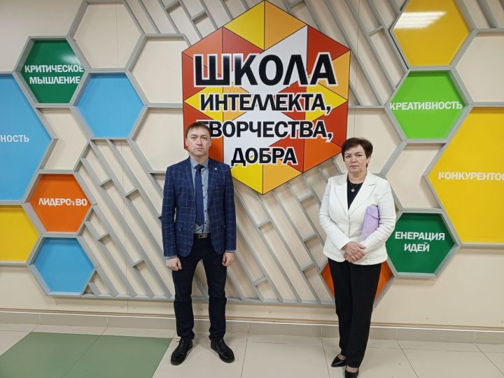 Руководители Агрызских общеобразовательных учреждений приняли участие в республиканском семинаре