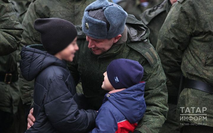 Новые меры поддержки: родственники раненых в СВО получат право на дополнительный отпуск