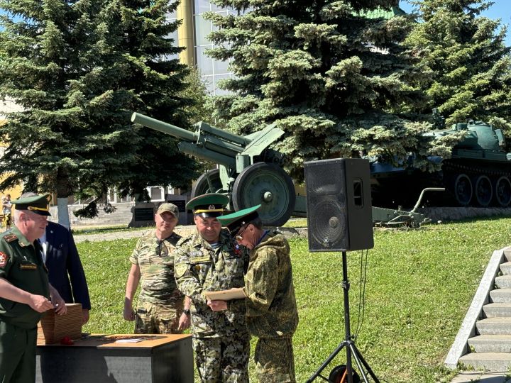 Торжественное мероприятие в честь 107-й годовщины пограничных войск России прошло в Агрызе