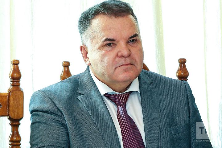 Президент Национального конгресса татар и тюркских народов Ямалеев Рустэм оформил подписку на районную газету для своих земляков