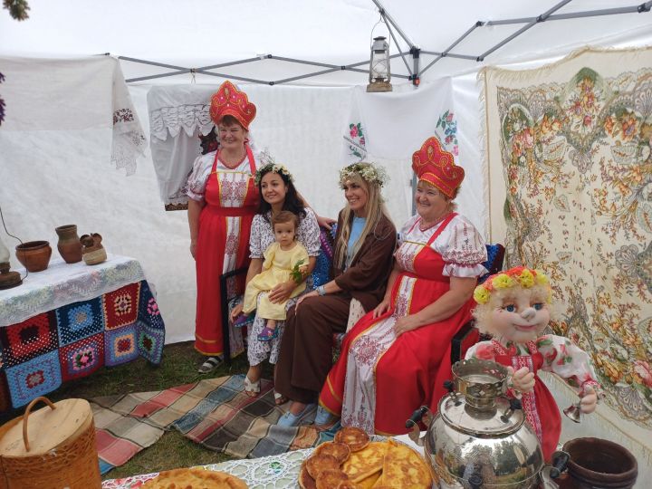 425 лет Красному Бору: яркий праздник, объединивший традиции и таланты