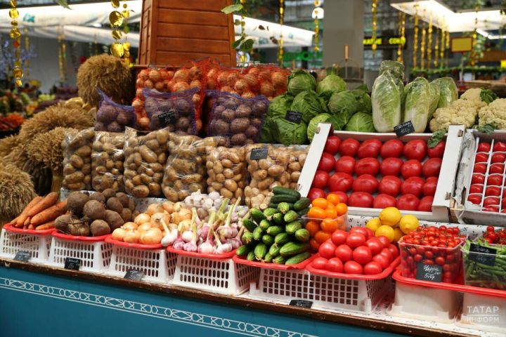 В Татарстане зафиксирован рост цен на овощи: огурцы подорожали на 21%, помидоры — на 13%