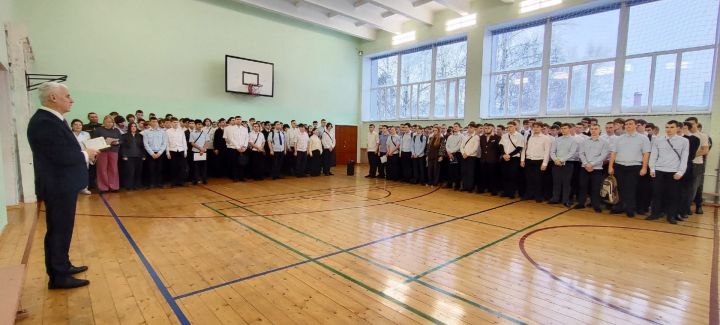 В филиале ГАПОУ «НКТИ» определили лучших лыжников, интеллектуалов и «Короля турника»