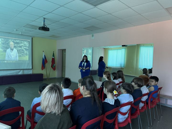 В подростковом клубе «Ровесник» прошла беседа по безопасности дорожного движения