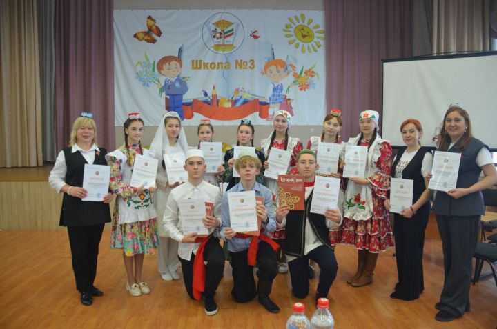 Бүген Әгерҗенең Таҗи Гыйззәт исемендәге 3нче мәктәбендә зур милли бәйрәм узды