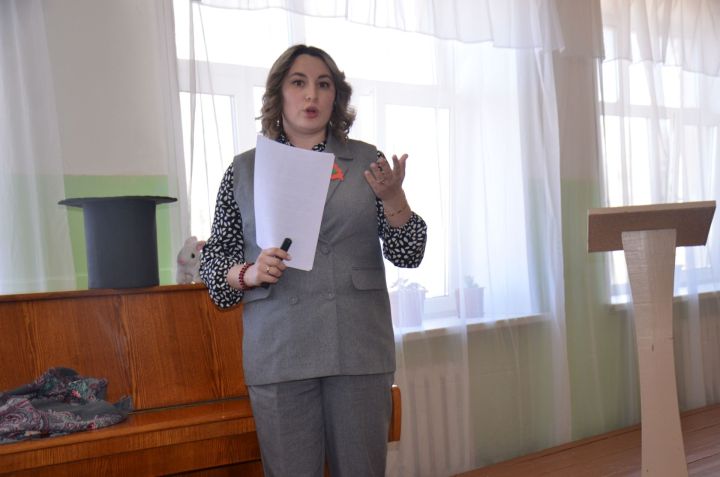 В Исенбаевской школе прошла научно-практическая конференция «Единством народов сильна наша малая Родина»