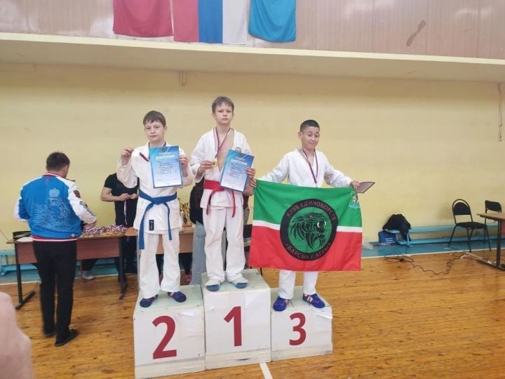 Агрызцы приняли участие в Фестивале и Кубке республики по рукопашному бою в Удмуртии