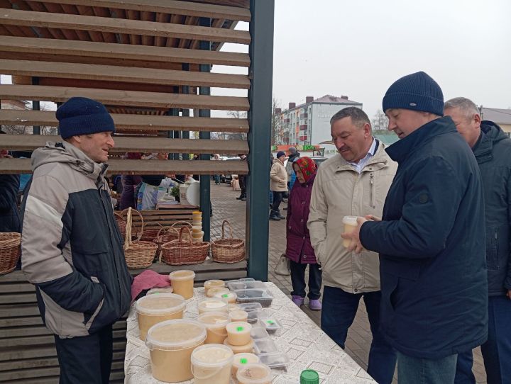 В Агрызе продолжаются весенние ярмарки