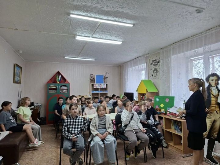 В Центральной детской библиотеке прошел час мужества ко Дню памяти и скорби