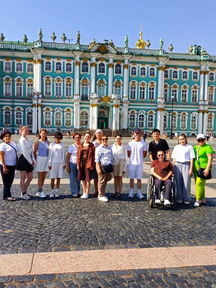 Учащиеся из Исенбаевской школы посетили Санкт-Петербург
